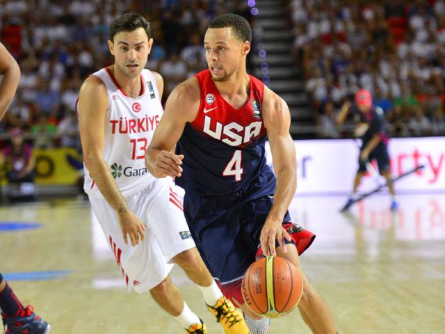 1628570244319060159.jpg 14 mnt 0831 curry 800.jpg